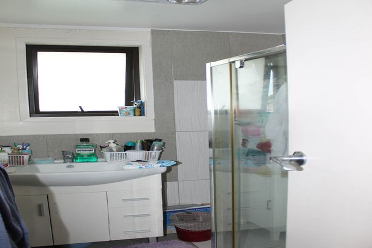 Photo of property in 11 Imrie Avenue, Mangere, Auckland, 2022