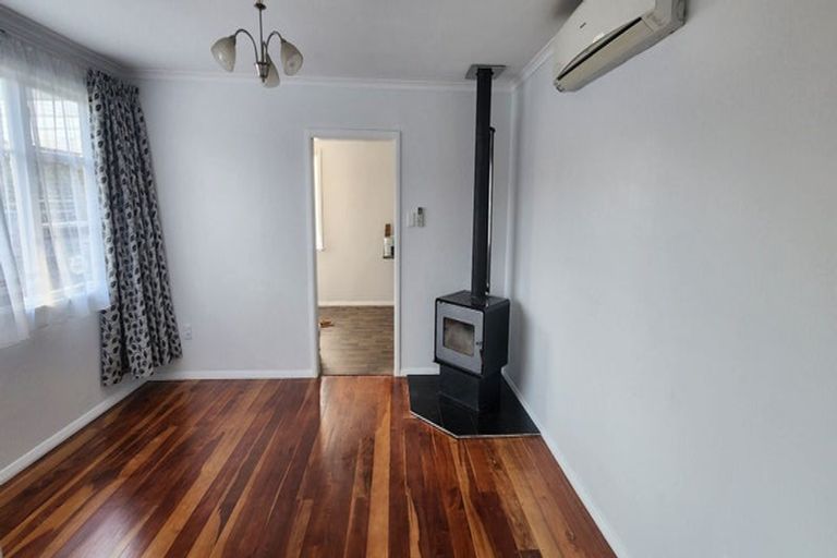 Photo of property in 19 Richmond Avenue, Takaro, Palmerston North, 4410