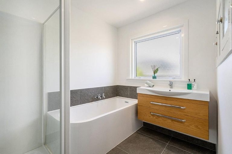 Photo of property in 17 Hare Street, Ilam, Christchurch, 8041