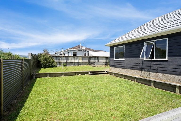 Photo of property in 7 Westridge, Camborne, Porirua, 5026