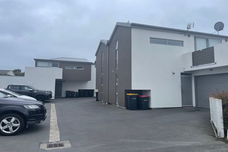 Photo of property in 1/473 Barbadoes Street, Edgeware, Christchurch, 8013