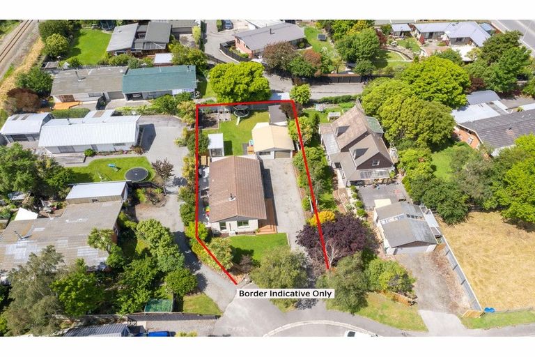 Photo of property in 2 Thorne Place, Rangiora, 7400