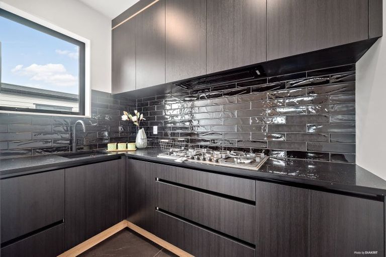 Photo of property in 58 Matangi View Drive, Orewa, 0931