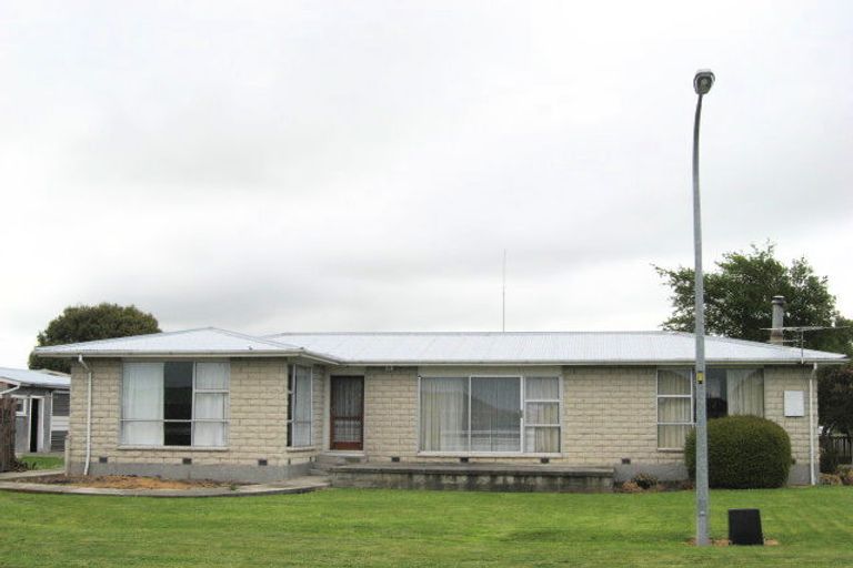 Photo of property in 24 Sneyd Street, Kaiapoi, 7630