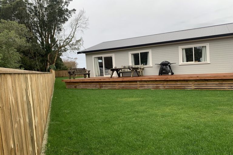 Photo of property in 8 Ngarue Place, Waitara, 4320