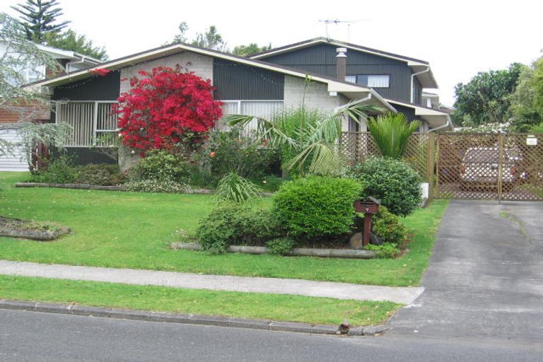 Photo of property in 7 Jade Avenue, Pakuranga Heights, Auckland, 2010
