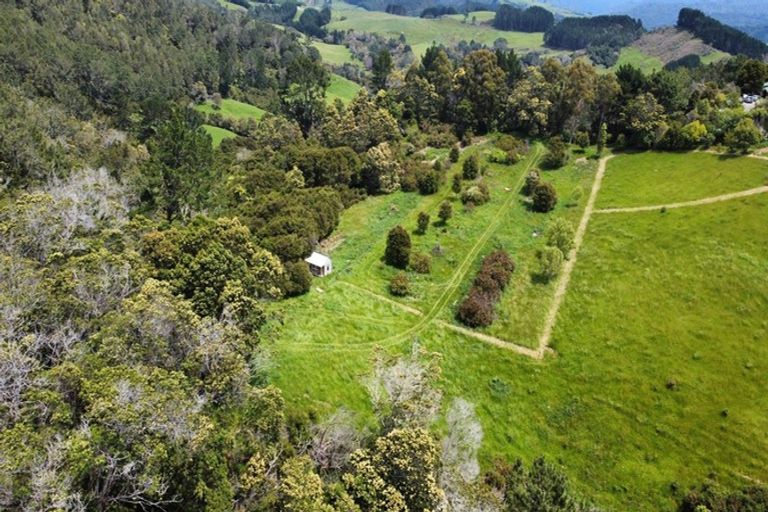Photo of property in 1579 Tairua Whitianga Road, Whenuakite, Whitianga, 3591
