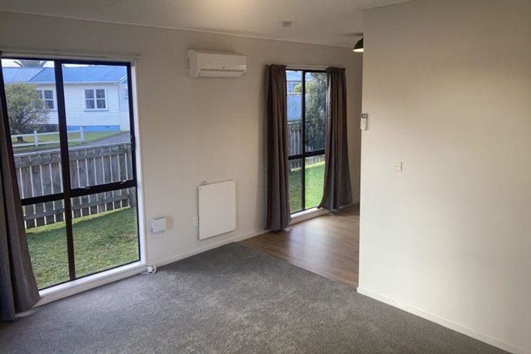 Photo of property in 11 Balmoral Street, Levin, 5510