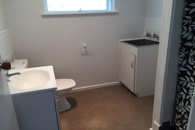 Photo of property in 2/61 Brockworth Place, Riccarton, Christchurch, 8011