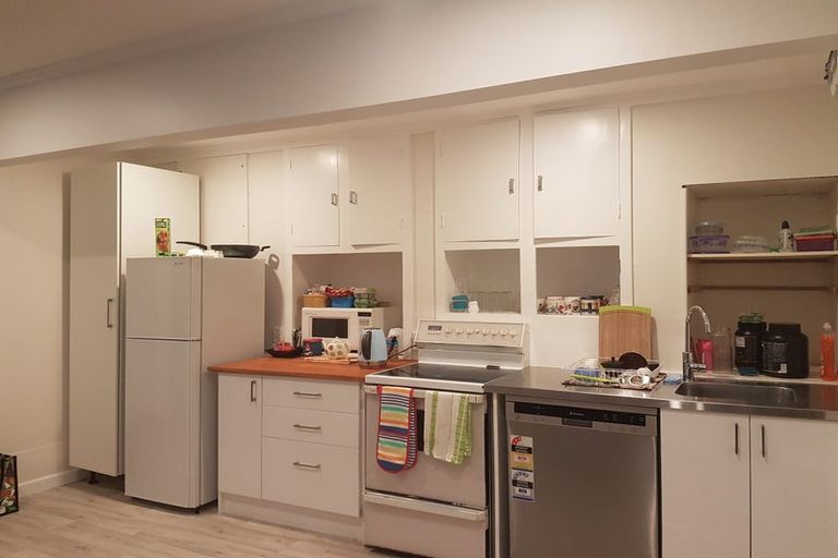 Photo of property in 36 Austin Street, Mount Victoria, Wellington, 6011