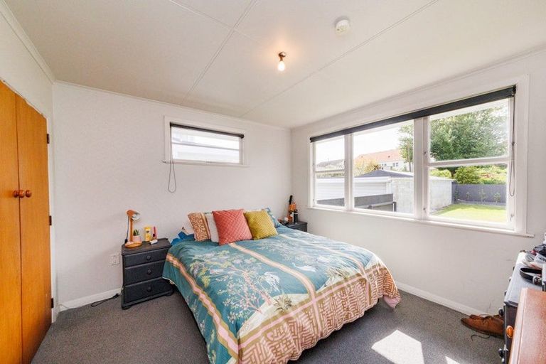 Photo of property in 8 Parkland Crescent, Terrace End, Palmerston North, 4410