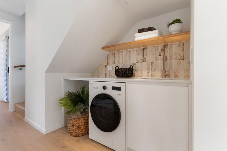 Photo of property in 2a Andrew Street, Waimate, 7924