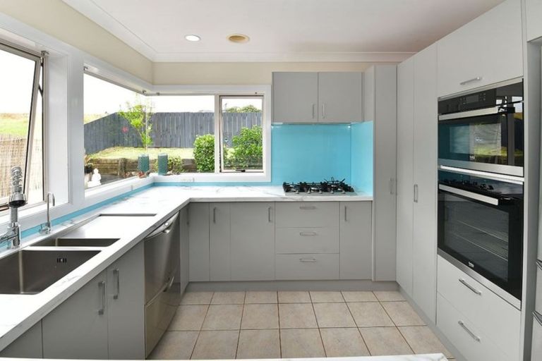 Photo of property in 8 Greenway Rise, Gulf Harbour, Whangaparaoa, 0930