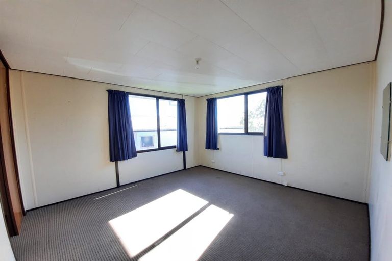 Photo of property in 1/79a Colwill Road, Massey, Auckland, 0614