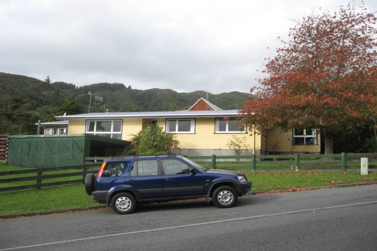 Photo of property in 3 Ngahere Street, Stokes Valley, Lower Hutt, 5019