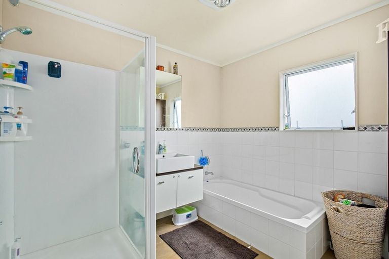 Photo of property in 5/16 Arahoe Road, New Lynn, Auckland, 0600