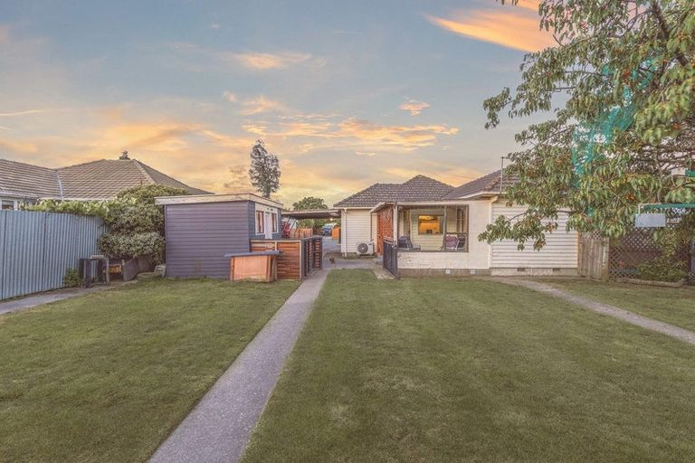 Photo of property in 33 Aurora Street, Hei Hei, Christchurch, 8042
