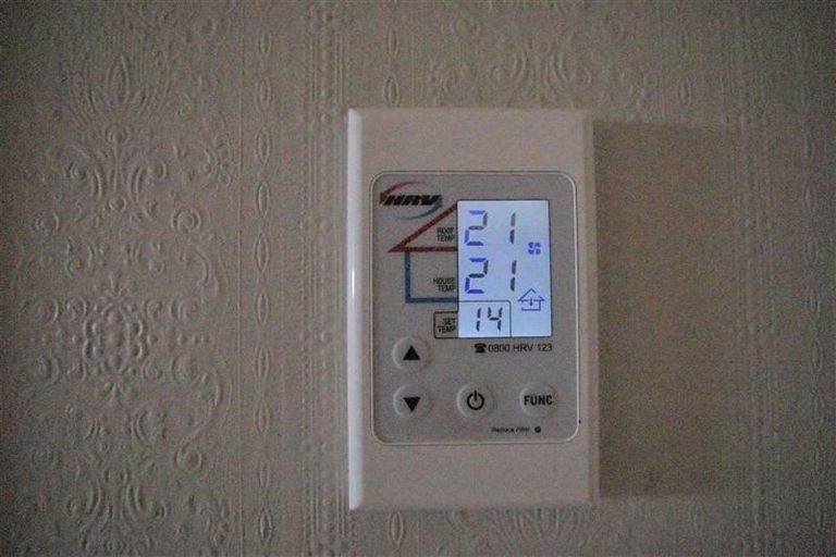 Photo of property in 988 East Coast Road, Northcross, Auckland, 0632