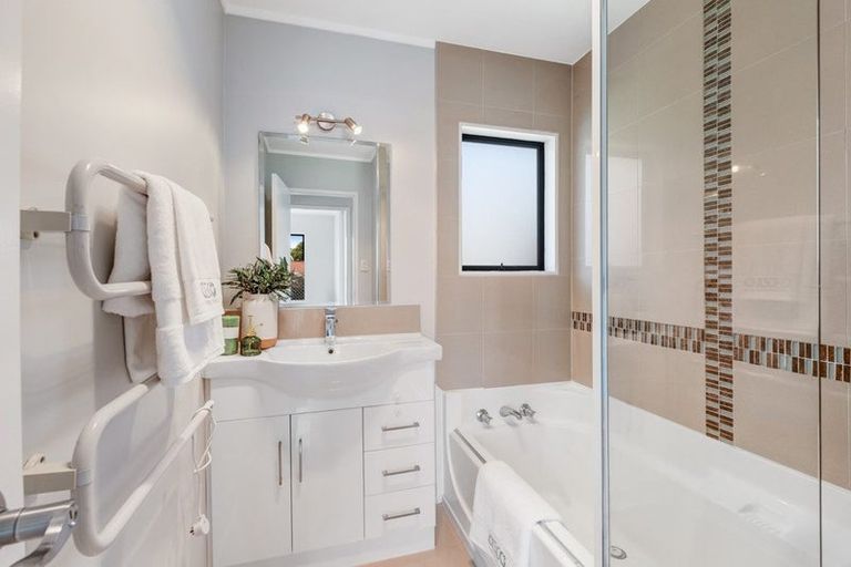 Photo of property in 1/12 Jumento Place, Unsworth Heights, Auckland, 0632