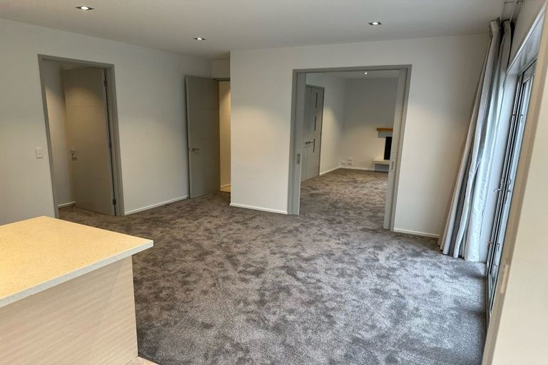 Photo of property in 18 Bryndwr Road, Fendalton, Christchurch, 8052