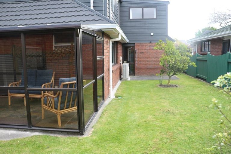 Photo of property in 17 Mcarthur Street, Terrace End, Palmerston North, 4410