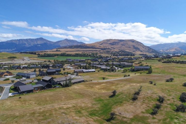 Photo of property in 14a Kinross Lane, Jacks Point, Queenstown, 9371