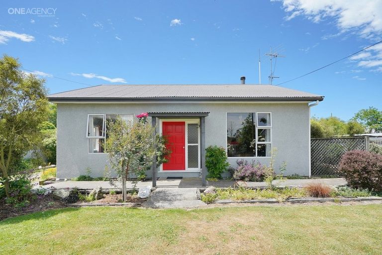 Photo of property in 12 Railway Street, Sefton, 7477