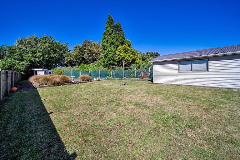 Photo of property in 9 Manawapou Road, Hawera, 4610