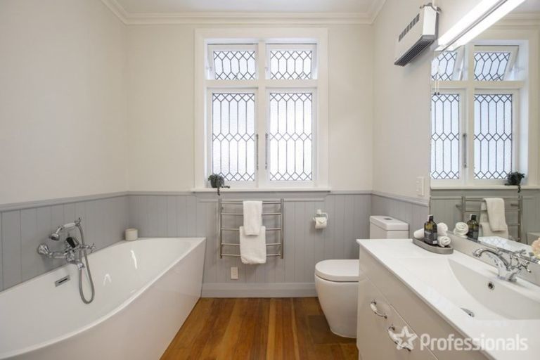 Photo of property in 35 Jordan Terrace, Lansdowne, Masterton, 5810