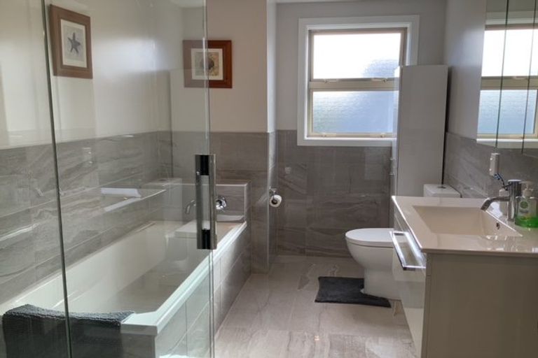 Photo of property in 14 Latimer Way, Petone, Lower Hutt, 5012