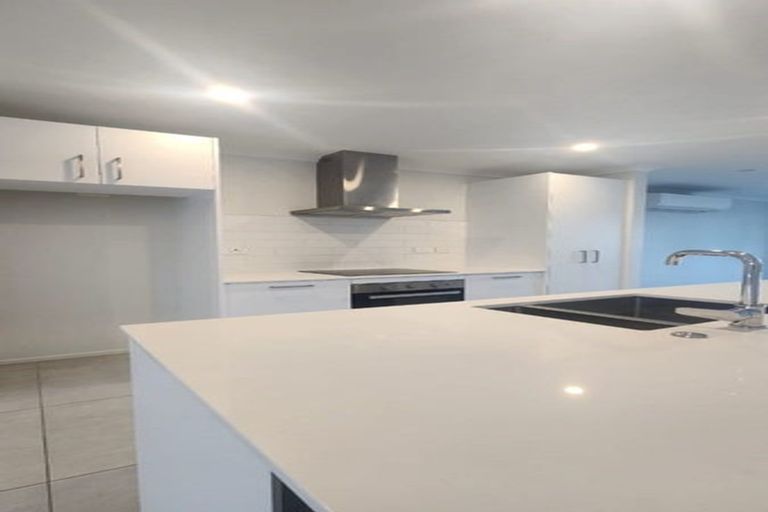 Photo of property in 17 Paapaakiri Loop, Takanini, 2112