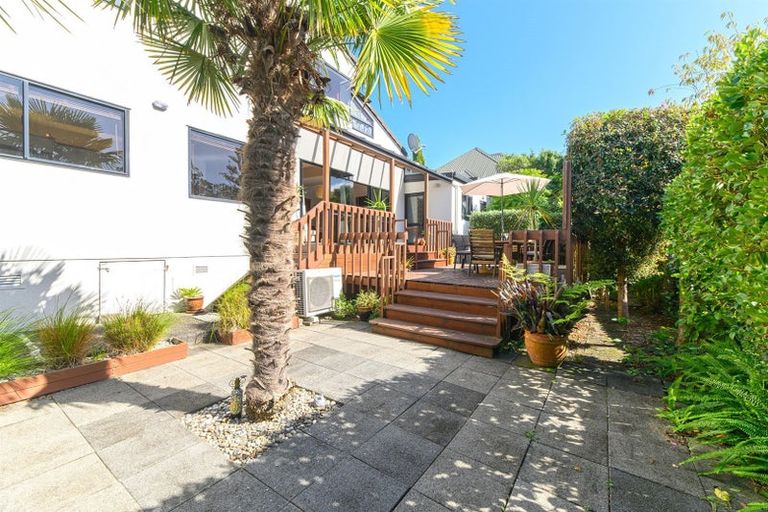 Photo of property in 1/43a Corunna Road, Milford, Auckland, 0620