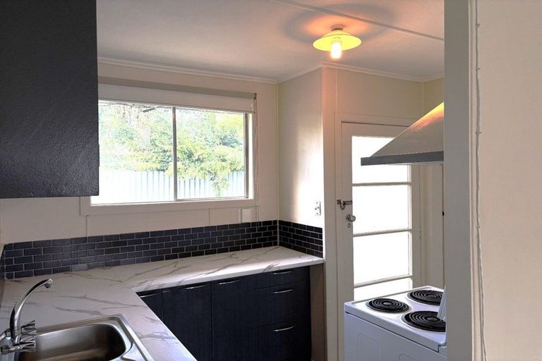 Photo of property in 3/806 Lyell Street, Akina, Hastings, 4122