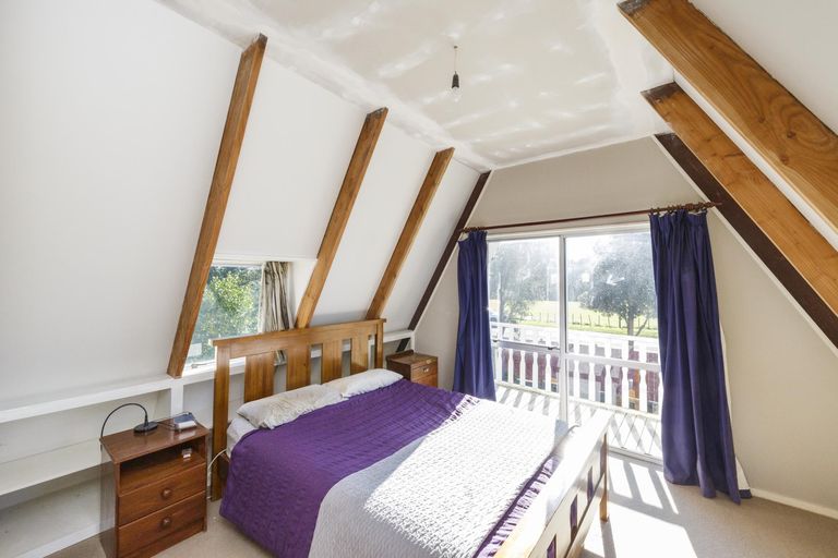 Photo of property in 46 Summerhill Drive, Fitzherbert, Palmerston North, 4410