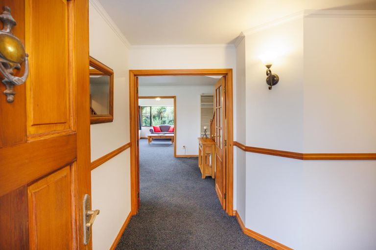 Photo of property in 11 Woodgate Court, Fitzherbert, Palmerston North, 4410