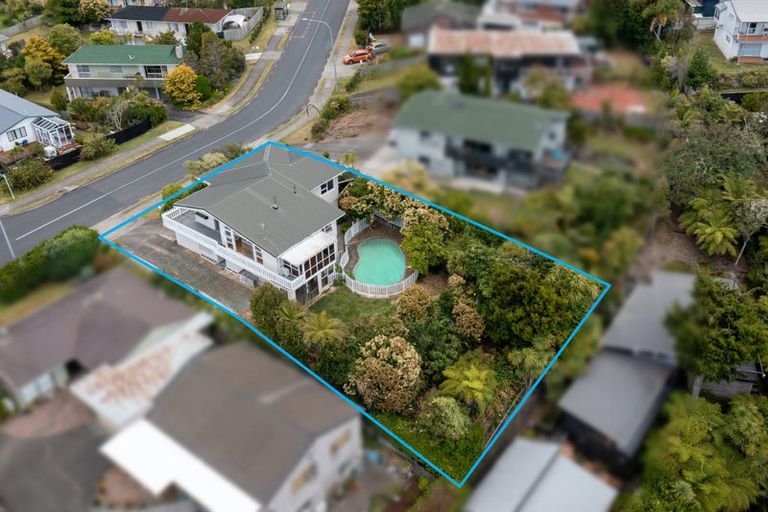 Photo of property in 93 Glamorgan Drive, Torbay, Auckland, 0630