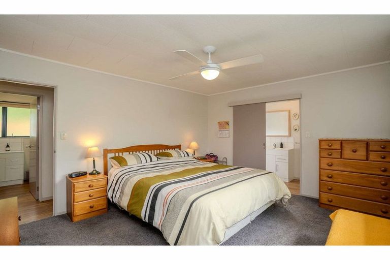 Photo of property in 87d Wiroa Road, Kerikeri, 0293