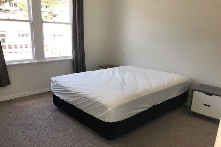 Photo of property in 114 Austin Street, Mount Victoria, Wellington, 6011