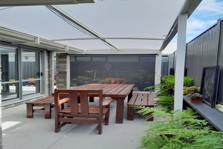 Photo of property in 8 Simms Close, Pyes Pa, Tauranga, 3112