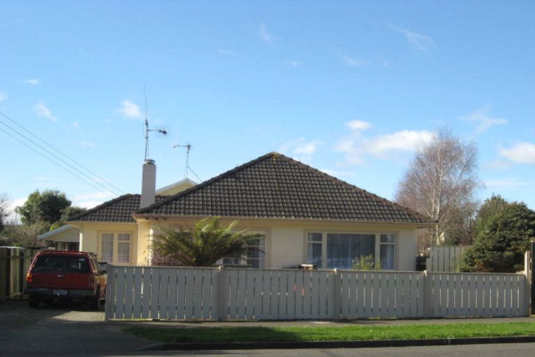 Photo of property in 37 Macarthur Street, Levin, 5510