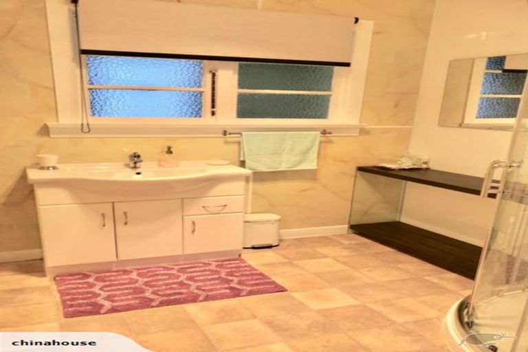 Photo of property in 12 Walker Street, Bluff, 9814