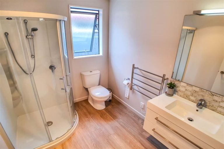 Photo of property in 9 Tangy Loch Lane, Broomfield, Christchurch, 8042