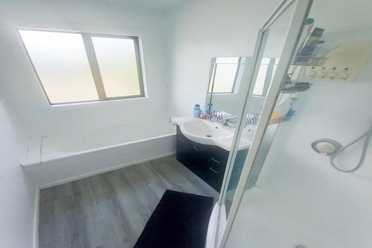 Photo of property in 61 Half Mile Road, Tuatapere, 9620