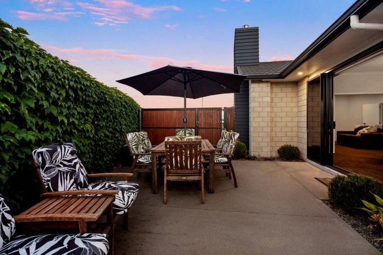 Photo of property in 65 Puhirake Crescent, Pyes Pa, Tauranga, 3112