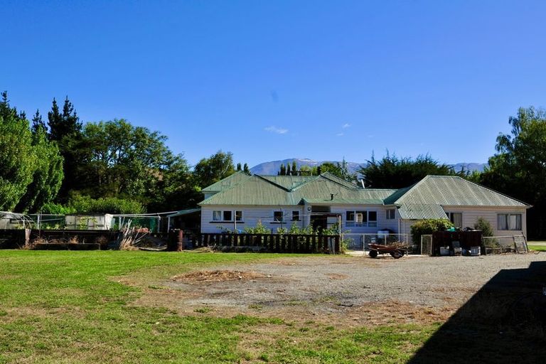 Photo of property in 5584 Kurow Duntroon Road, Kurow, 9498
