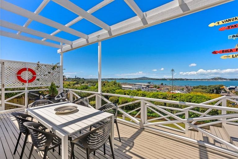 Photo of property in 3 Richmond Avenue, Northcote Point, Auckland, 0627