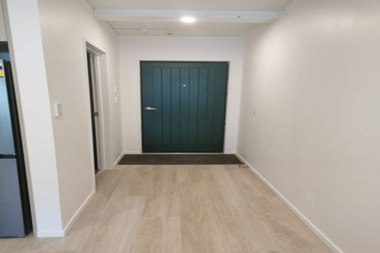 Photo of property in 206/9 East Street, Papakura, 2110