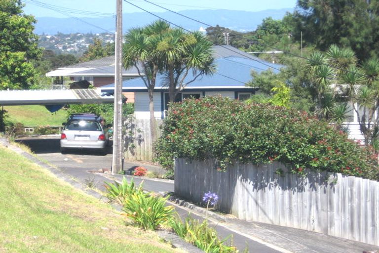 Photo of property in 1/113 Manuka Road, Bayview, Auckland, 0629