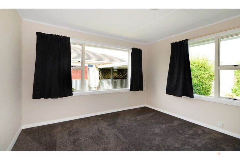 Photo of property in 43 Harris Street, Waimate, 7924