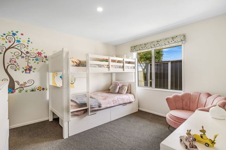 Photo of property in 6 Galatos Street, Rangiora, 7400